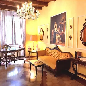 Il Rifugio Di Elizabeth 3*, Bergamo Italia